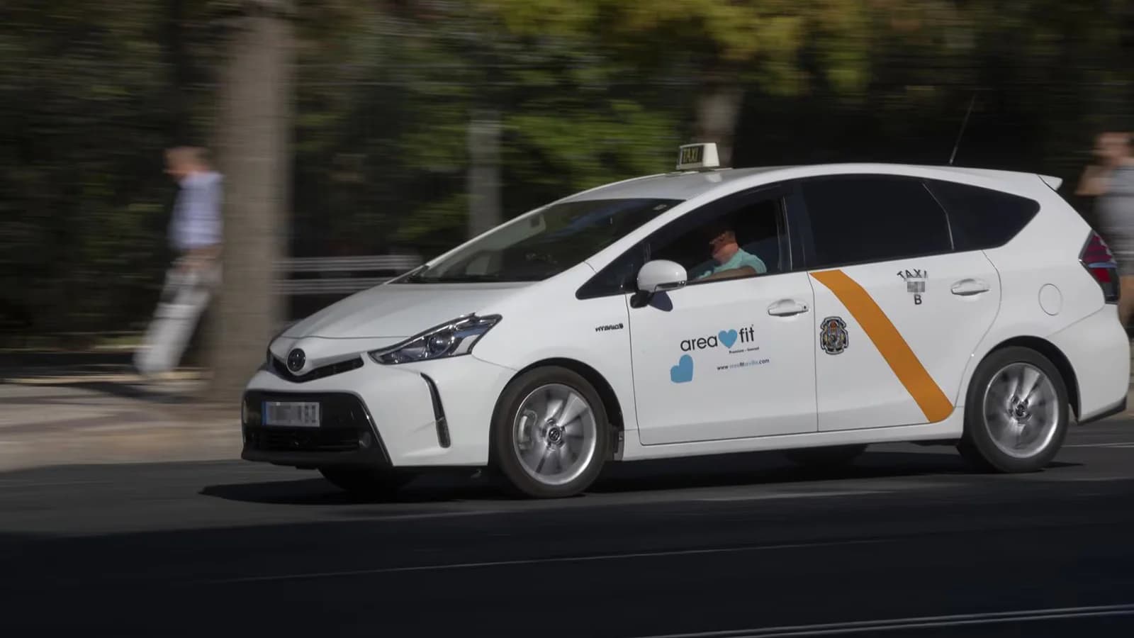 Ordenan prisión sin fianza para el acusado de apuñalar 16 veces a un taxista en Sevilla
